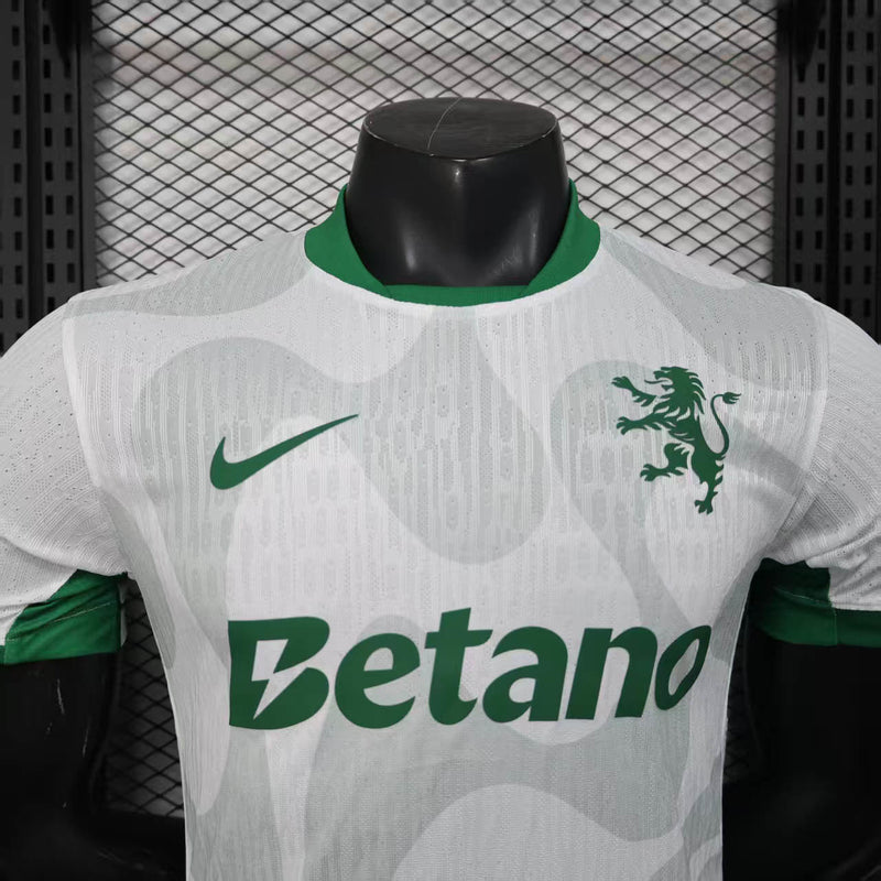 CAMISOLA VERSÃO PLAYER DE SPORTING 25/26 BRANCO