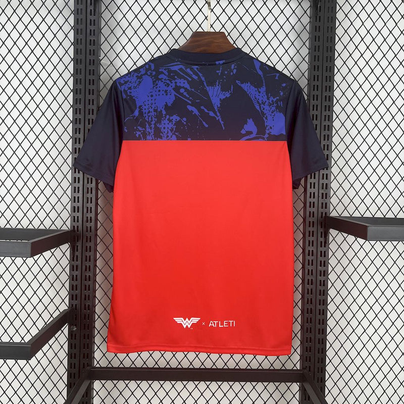 CAMISOLA DO ATLETICO DE MADRID 25/26 AZUL E VERMELHO EDIÇÃO ESPECIAL