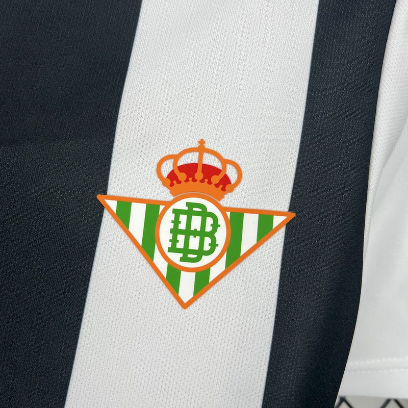 CAMISOLA DO REAL BETIS 25/26 PRETO E BRANCO EDIÇÃO ESPECIAL
