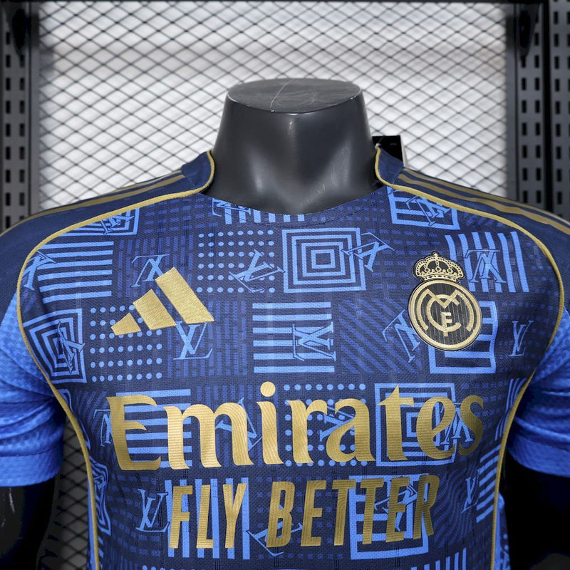 CAMISOLA VERSÃO PLAYER DO REAL MADRID 25/26 AZUL LV